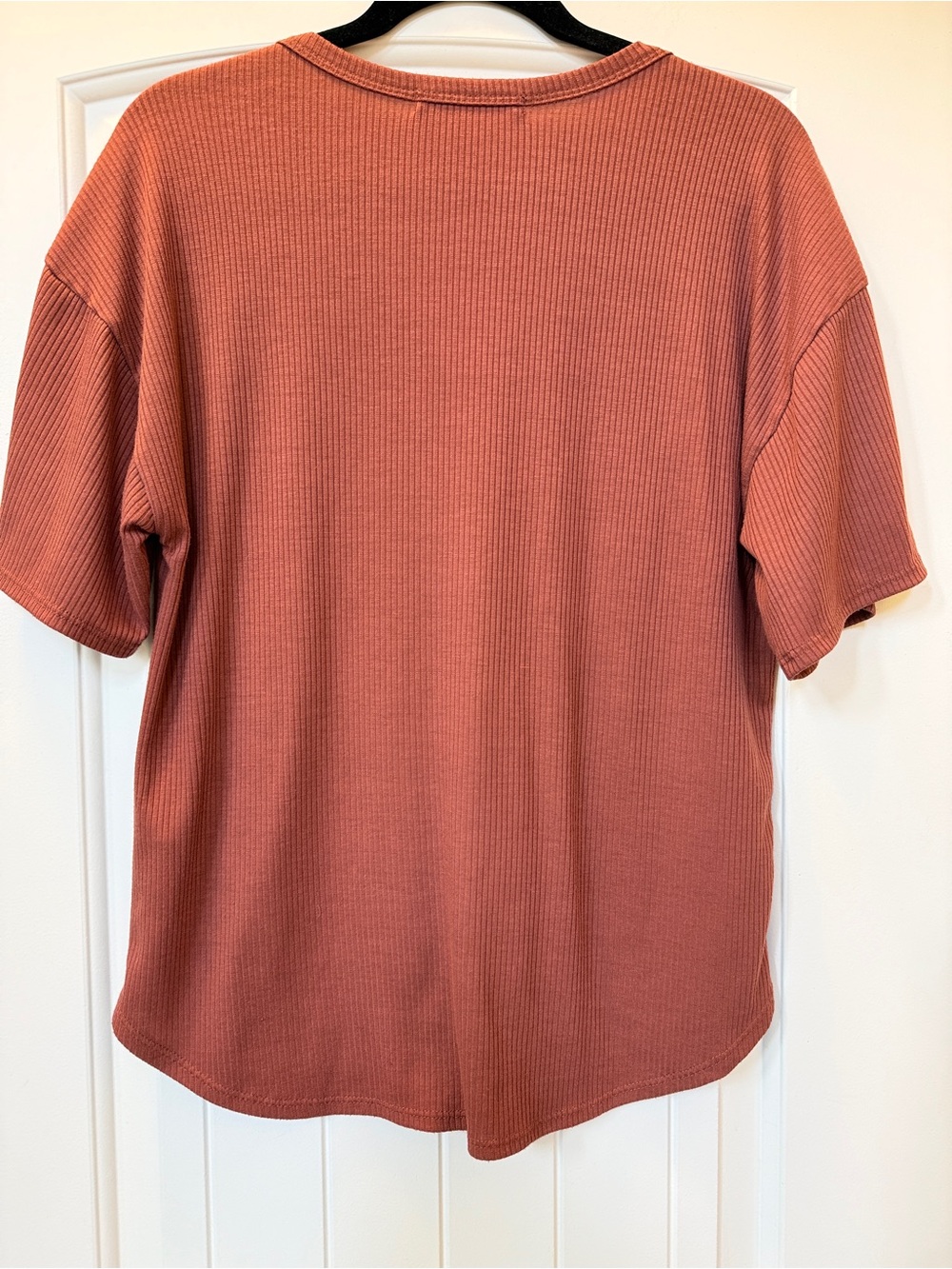 Champagne Ribbed Button-Front Top - Coral - Picture 2 of 4